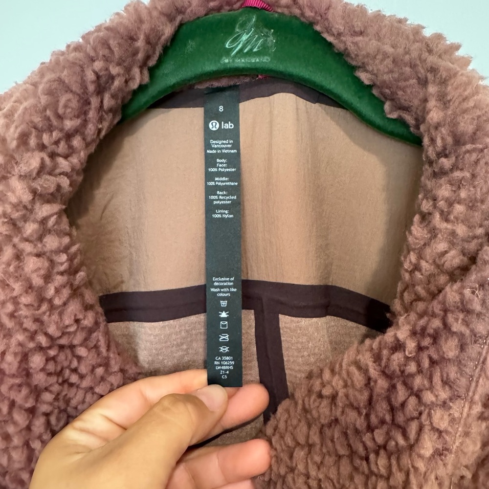 {lululemon} Jacket - Picture 8 of 10